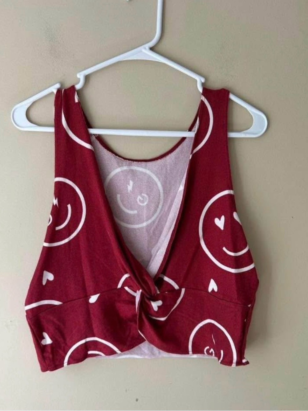 Hollister Red & White Smiley Faces & Hearts Sleeveless Crop Tank Top Low Cut XS